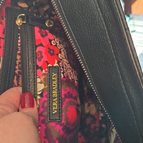 Elegant Black Quilted Tote Bag - Picture 6 of 7